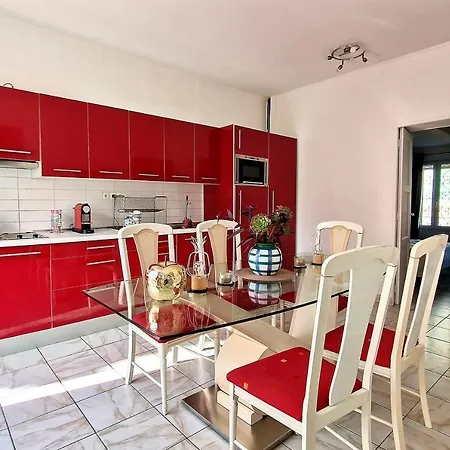 Henri Camille Real Estate - St Marie 2 - 3 Bedrooms - Center Apartment Cannes