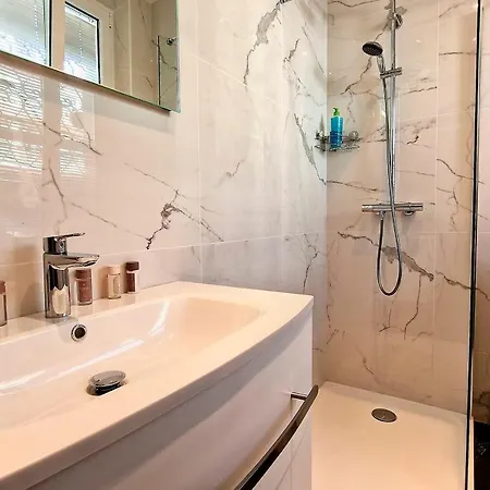 Henri Camille Real Estate - St Marie 2 - 3 Bedrooms - Center * Cannes
