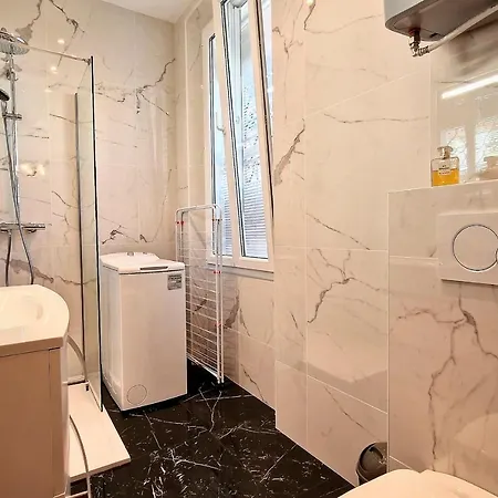 Apartment Henri Camille Real Estate - St Marie 2 - 3 Bedrooms - Center Cannes