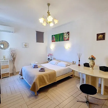 Henri Camille Real Estate - St Marie 2 - 3 Bedrooms - Center *